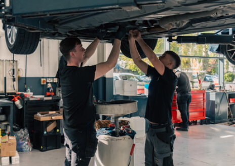 Mercedes service image